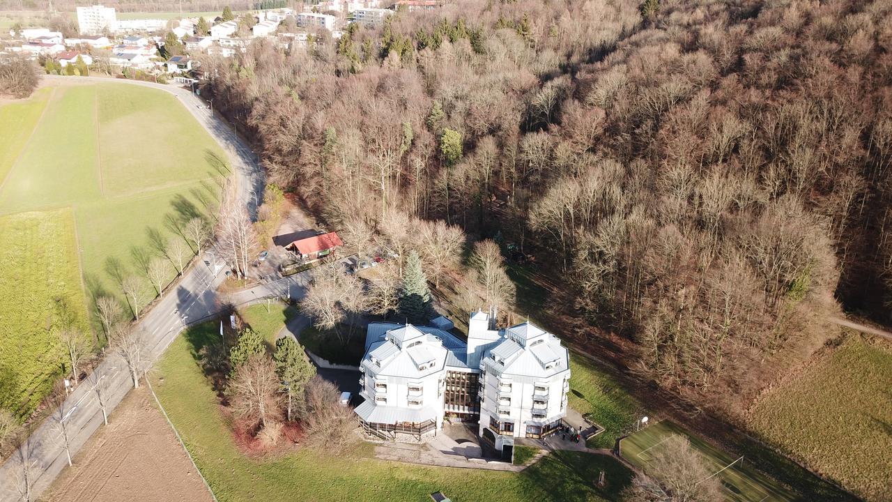 Hellmut-Wassmer-Jugendherberge Loerrach Eksteriør bilde